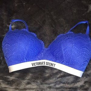 Never worn Victoria’s Secret bra